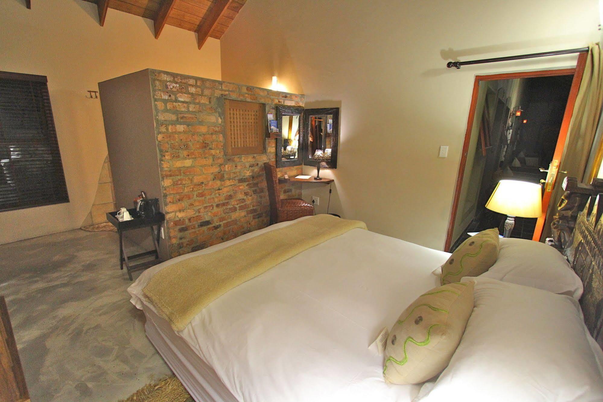 Villachad Guesthouse Kleinmond ภายนอก รูปภาพ