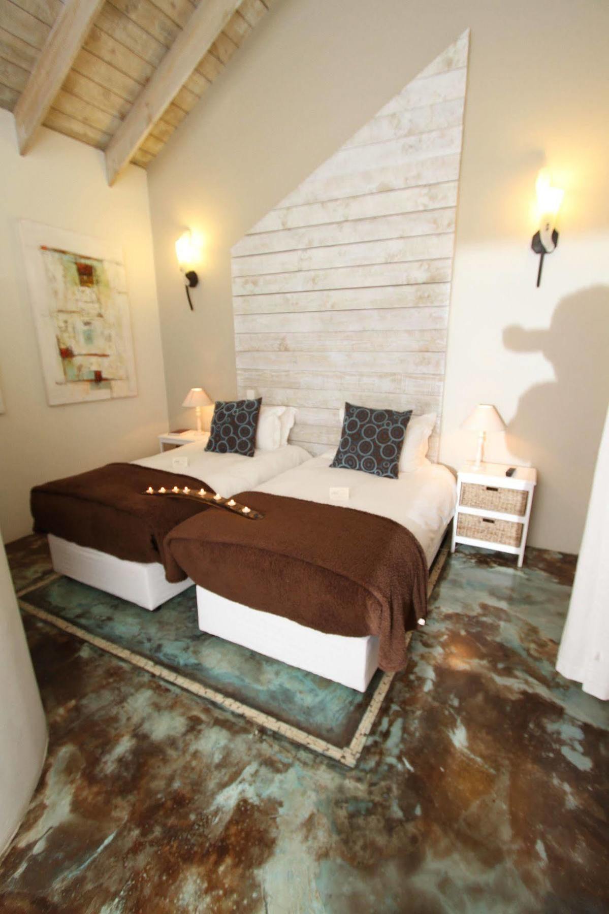Villachad Guesthouse Kleinmond ภายนอก รูปภาพ