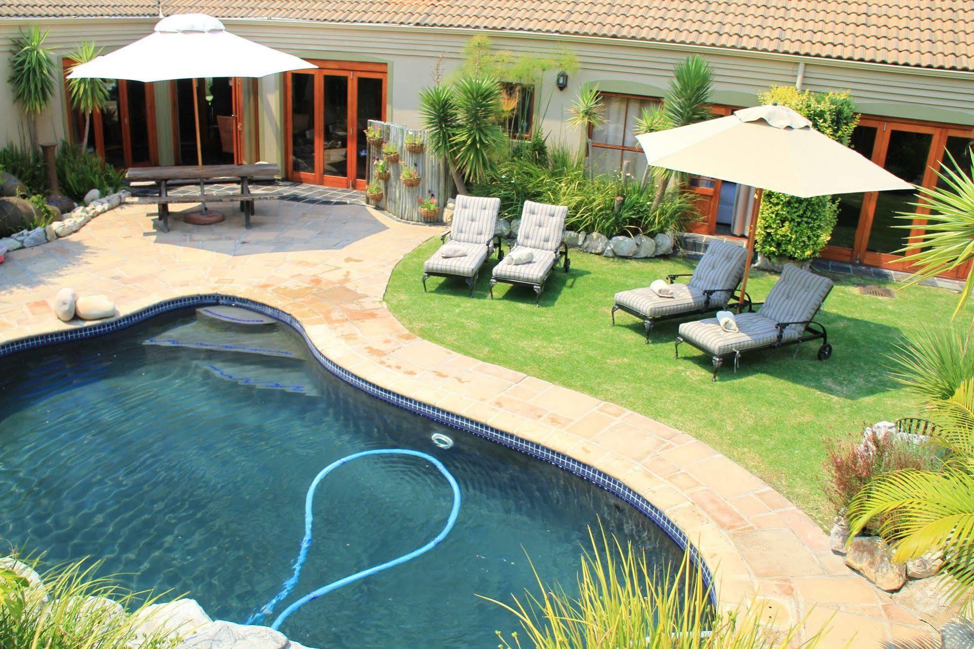 Villachad Guesthouse Kleinmond ภายนอก รูปภาพ