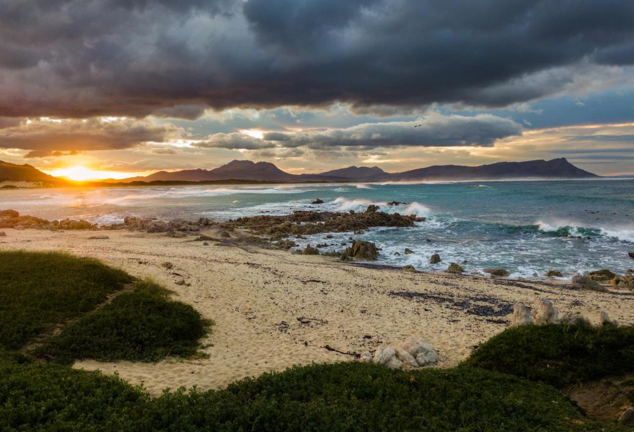 Villachad Guesthouse Kleinmond ภายนอก รูปภาพ