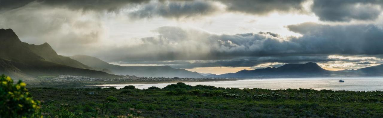 Villachad Guesthouse Kleinmond ภายนอก รูปภาพ